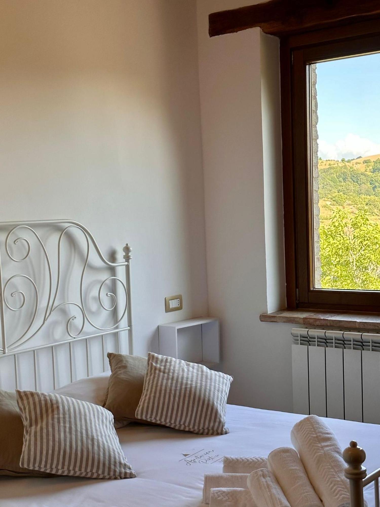 Agriturismo Pettino カンペッロ・スル・クリトゥンノ エクステリア 写真